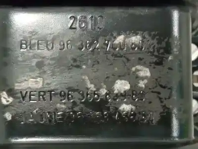 Second-hand car spare part right engine support for peugeot partner (s2) combiespace oem iam references 9636270080 9636583980 9636845880