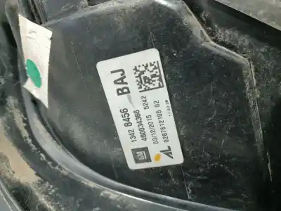Автозапчасти б/у правый задний фонарь за opel corsa e (x15) 1.3 cdti (08, 68) ссылки oem iam 13428456 39090649 460034366