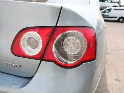 Pièce détachée automobile d'occasion FEU ARRIÈRE DROIT pour VOLKSWAGEN PASSAT B6 (3C2) 2.0 TDI 16V Références OEM IAM   