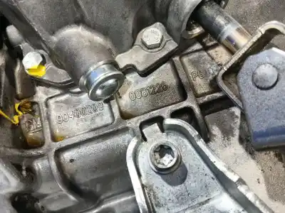Pezzo di ricambio per auto di seconda mano riduttore per opel corsa c (x01) 1.2 (f08, f68) riferimenti oem iam 90400209  