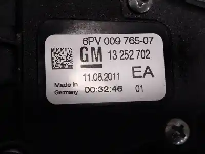 Second-hand car spare part accelerator pedal for opel astra j (p10) 1.7 cdti (68) oem iam references 6pv00976507 13252702 