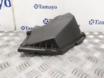 Second-hand car spare part air filter support for bmw 1 (e81) 118 d oem iam references 70315899  