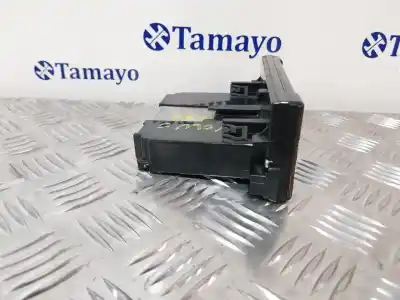 Peça sobressalente para automóvel em segunda mão display gps / multimídia por volvo c30 (533) 2.0 d referências oem iam 30797719 a555g 69199100