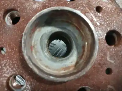 Second-hand car spare part front left knuckle for volvo xc70 2.4 diesel cat oem iam references 9461943  