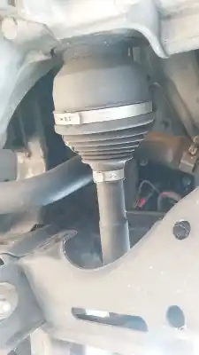 Peça sobressalente para automóvel em segunda mão transmissão traseira direita por jaguar xe (x760) 2.0 d referências oem iam t4n19016