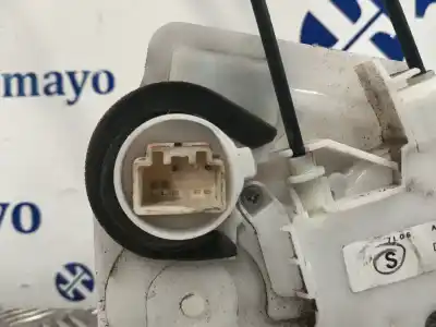 Peça sobressalente para automóvel em segunda mão fechadura da porta traseira esquerda por mazda 2 lim. () * referências oem iam   