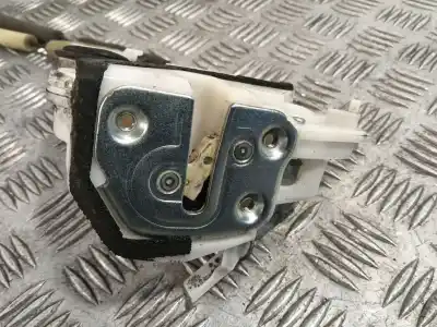 Peça sobressalente para automóvel em segunda mão fechadura da porta traseira esquerda por mazda 2 lim. () * referências oem iam   