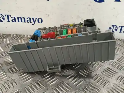 Peça sobressalente para automóvel em segunda mão caixa de fusíveis e relés por bmw serie 1 berlina (e81/e87) 2.0 16v diesel cat referências oem iam 10688710 b010094700 690660703