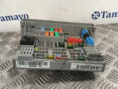 Peça sobressalente para automóvel em segunda mão caixa de fusíveis e relés por bmw serie 1 berlina (e81/e87) 2.0 16v diesel cat referências oem iam 10688710 b010094700 690660703