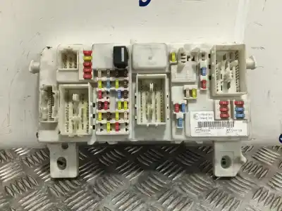 Second-hand car spare part fuse box unit for ford kuga i 2.0 tdci oem iam references 97ra000001