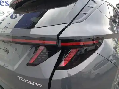 Pezzo di ricambio per auto di seconda mano LUCI POSTERIORI DESTRA per HYUNDAI TUCSON (NX4E, NX4A) 1.6 T-GDI HYBRID Riferimenti OEM IAM 92402N7100  