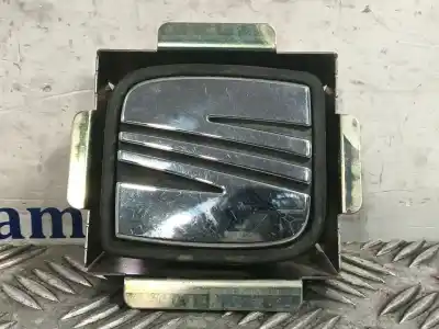 Second-hand car spare part TAILGATE BACK DOOR HANDLE for SEAT LEON (1P1)  OEM IAM references 6J4827565C  