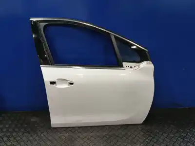 Peça sobressalente para automóvel em segunda mão PORTA DIANTEIRA DIREITA por PEUGEOT 208 I (CA_, CC_) 1.6 Referências OEM IAM 9807820680  
