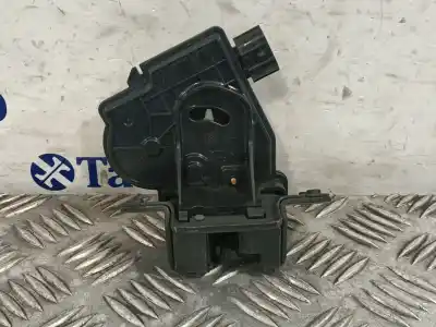 Peça sobressalente para automóvel em segunda mão fechadura do mala por toyota auris (_e15_) 1.4 d-4d (nde150_) referências oem iam 