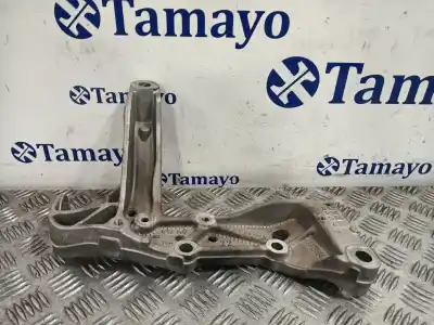 Pièce détachée automobile d'occasion support de bras de suspension avant droit pour volkswagen golf v (1k1) 1.9 tdi références oem iam 1k0199296e