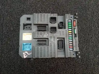 Peça sobressalente para automóvel em segunda mão caixa de fusíveis e relés por peugeot 308 sport referências oem iam 9663798180
