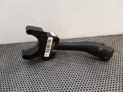 Pezzo di ricambio per auto di seconda mano comando pulito per audi a2 (8z) 1.4 tdi (55kw) riferimenti oem iam 4b0953503e