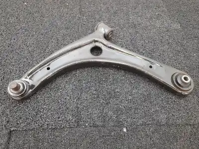 Tweedehands auto-onderdeel linker onderste ophang arm voor dodge caliber sxt oem iam-referenties 