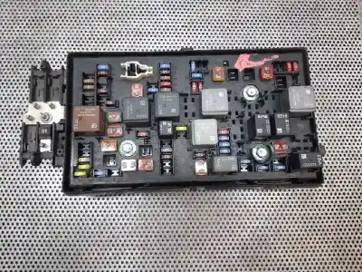 Peça sobressalente para automóvel em segunda mão caixa de fusíveis e relés por opel insignia berlina cosmo referências oem iam 13222782