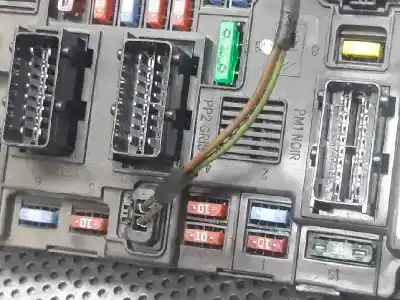 Second-hand car spare part fuse box unit for citroen c2 sx oem iam references 9650618380  t118470004l