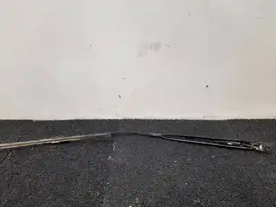 Second-hand car spare part front right windshield wiper arm for renault clio iii pack dynamique oem iam references   