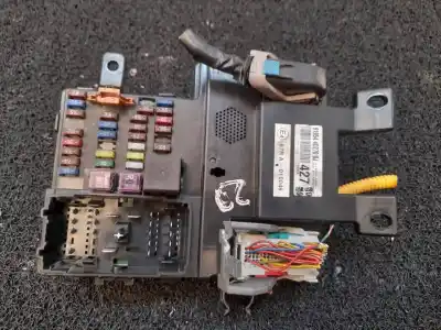 Pezzo di ricambio per auto di seconda mano scatola relè/fusibili per kia carnival 2.9 crdi cat riferimenti oem iam 919544d270