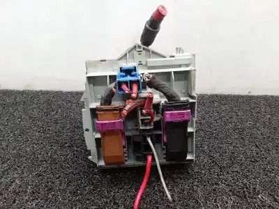 Second-hand car spare part fuse box unit for lancia ypsilon (101) 1.4 16v oro (10.2006->) oem iam references 51792195  