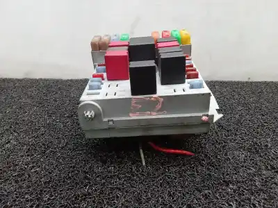 Second-hand car spare part fuse box unit for lancia ypsilon (101) 1.4 16v oro (10.2006->) oem iam references 51792195  