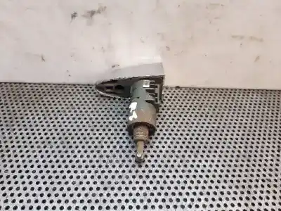 Second-hand car spare part left front door lock for lancia ypsilon (101) 1.4 16v platino oem iam references   