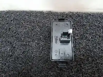 Piesă de schimb auto la mâna a doua avertizare pentru renault kangoo expression referințe oem iam   