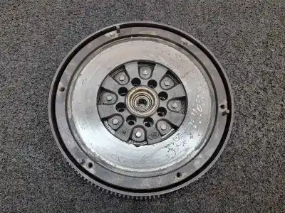 Peça sobressalente para automóvel em segunda mão VOLANTE DO MOTOR por MERCEDES-BENZ VITO (W639) BASIC, COMBI  Referências OEM IAM   