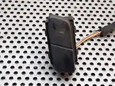 Peça sobressalente para automóvel em segunda mão botão / interruptor elevador vidro dianteiro direito por volkswagen polo (9n1) highline referências oem iam 6q0959856