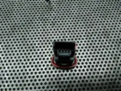 Second-hand car spare part hazard warning lights for renault clio ii fase ii (b/cb0) authentique oem iam references   