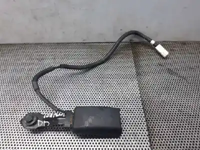 Pezzo di ricambio per auto di seconda mano gancio cintura anteriore destro per kia rio (yb) 1.2 cat riferimenti oem iam 