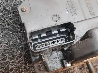 Second-hand car spare part front right door lock for nissan note (e11e) acenta oem iam references   