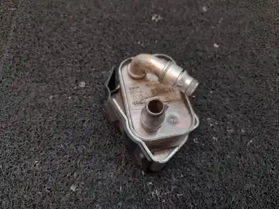 Pièce détachée automobile d'occasion REFROIDISSEUR RADIATEUR D'HUILE DU MOTEUR POUR VOITURE pour BMW SERIE 3 COMPACT (E46)  Références OEM IAM 83837  07070171