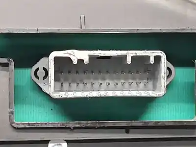 Peça sobressalente para automóvel em segunda mão quadrante por renault clio iii confort dynamique referências oem iam 8200628775g  