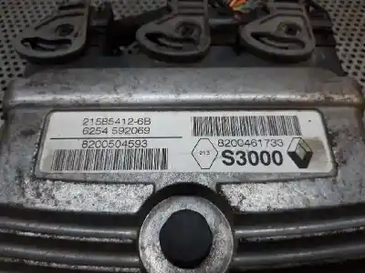 Second-hand car spare part ecu engine control for renault clio iii confort dynamique oem iam references 215854126b 8200461733 / 6254592069 8200504593