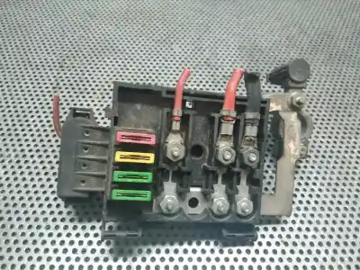 Pièce détachée automobile d'occasion boîtes à fusibles pour volkswagen polo berlina (6n2) 1.4 références oem iam   
