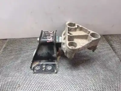 Second-hand car spare part right engine support for dacia logan 1.5 dci diesel cat oem iam references 8200592642  8200438263