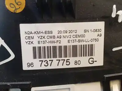 Peça sobressalente para automóvel em segunda mão quadrante por peugeot 208 style referências oem iam 9673777580  