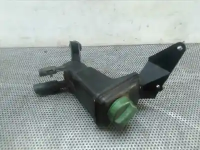 Pièce détachée automobile d'occasion RÉSERVOIR DE LIQUIDE DE DIRECTION ASSISTÉE pour VOLKSWAGEN PASSAT BERLINA (3B3)  Références OEM IAM 3B0422371  