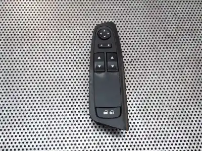 Pièce détachée automobile d'occasion commande de lève vitre avant gauche pour fiat stilo (192) 1.9 jtd / 1.9 jtd 115 active références oem iam b569