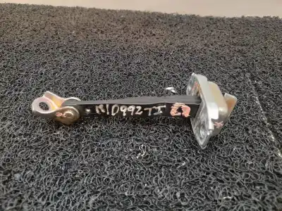 Автозапчасти б/у дверной фиксатор за mitsubishi space star (a00) motion ссылки oem iam 