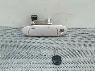 Автозапчасти б/у левая передняя наружная ручка за toyota yaris (ncp1/nlp1/scp1) 1.0 linea sol ссылки oem iam fl1