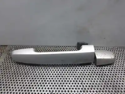 Peça sobressalente para automóvel em segunda mão puxador exterior traseiro direito por toyota auris active referências oem iam 