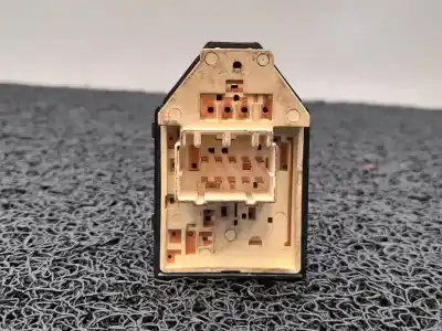 Pezzo di ricambio per auto di seconda mano controllo specchio per kia cee´d drive riferimenti oem iam 457480  