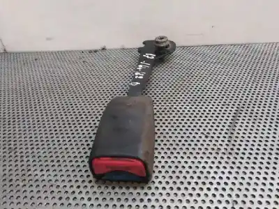 Tweedehands auto-onderdeel riemhaak rechts voor voor mazda 2 berlina (dy) 1.4 cat oem iam-referenties 