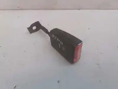 Автозапчастина б/у задній центральний гачок для opel astra gtc 1.7 16v cdti посилання на oem iam 