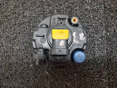 Second-hand car spare part right fog light for nissan note (e11e) acenta oem iam references 89206363  